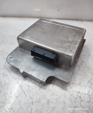 Volvo S40, V40 Engine control unit/module P30882667