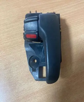 Mitsubishi Lancer Front door interior handle 