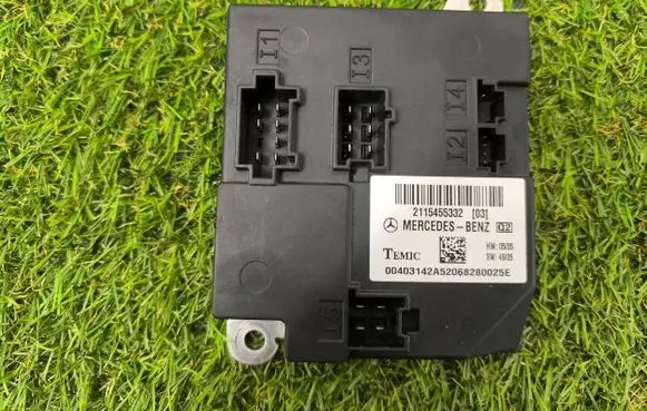 Mercedes-Benz CLS AMG C219 Comfort/convenience module 2115455332 04031425