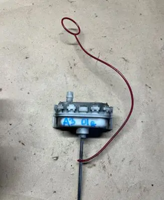 Audi A3 S3 8L Fuel tank cap lock 8L0862153 60H102
