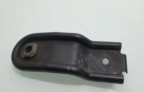 Nissan Navara D40 Radiator mount bracket