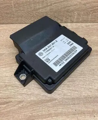 Volkswagen PASSAT B7 Hand brake control module 3AA907801E 17982901A