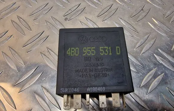 Audi A2 Window wiper relay 4B0955531D