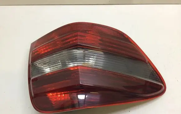 Mercedes-Benz ML W164 Rear/tail lights 404121L 404181L 404101L
