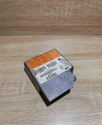 BMW 5 E39 Airbag control unit/module 8372521