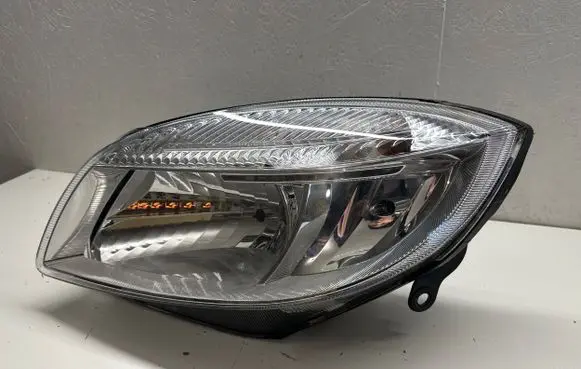 Skoda Fabia Mk2 (5J) Headlight/headlamp 5J1941015 1ED24702501