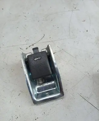 Suzuki Grand Vitara I Engine bonnet (hood) release handle 8215060E0