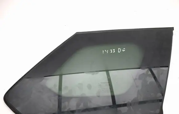 Opel Grandland X Rear side window