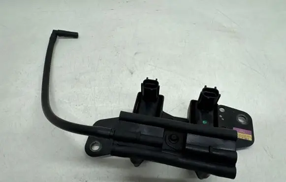 Ford Mondeo Mk III Vacuum valve 2S7Q9S468BH