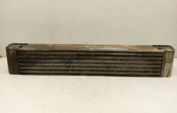 BMW 5 E60 E61 Intercooler radiator 7787446 D7432