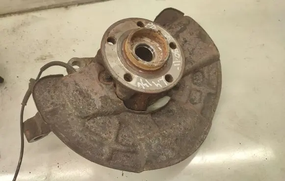 Volvo XC90 Front wheel hub P31277205