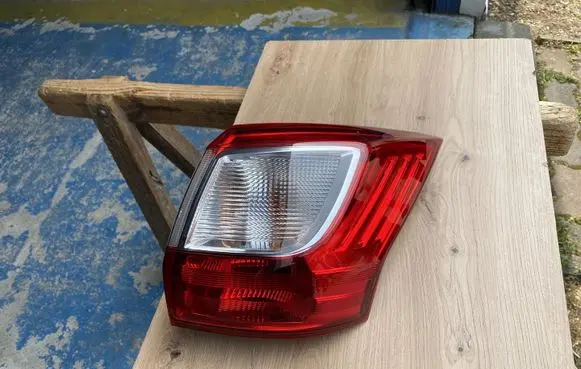 Rear/tail lights