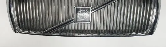 Volvo S90, V90 Front bumper upper radiator grill 9126605