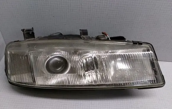 Opel Calibra Headlight/headlamp 13712400