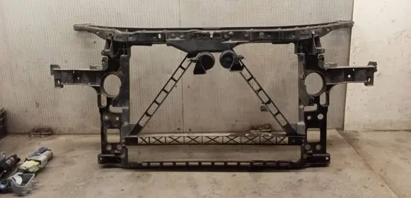 Audi Q7 4L Radiator support slam panel 