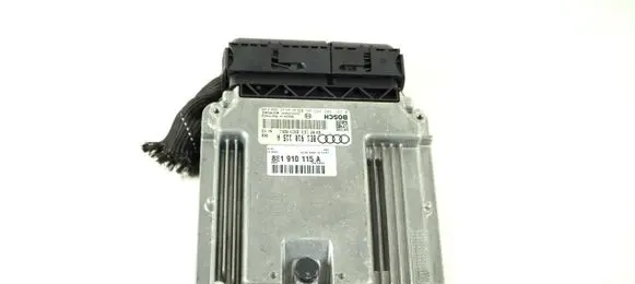 Audi A4 S4 B7 8E 8H Engine control unit/module ECU 8E1910115A 0261S02463