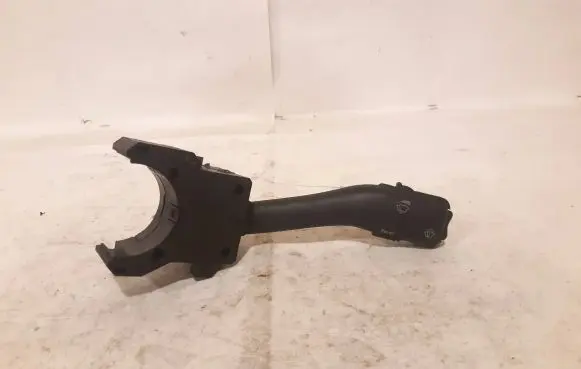 Volkswagen PASSAT B5 Wiper switch 494551