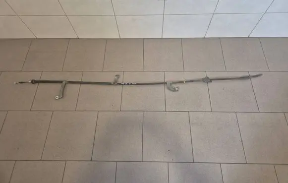 Handbrake/parking brake wiring cable