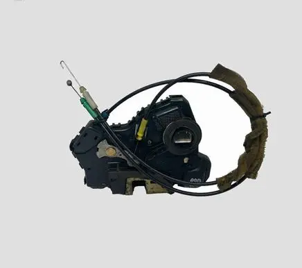Toyota Corolla E120 E130 Front door lock