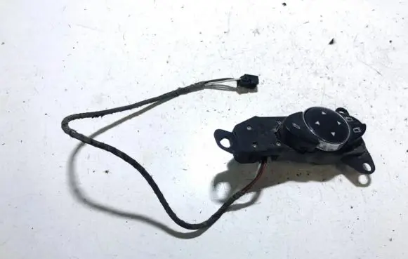 Mercedes-Benz E W211 Wing mirror switch 2118213051 03211016