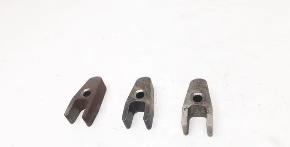 Mercedes-Benz S W221 Fuel Injector clamp holder 