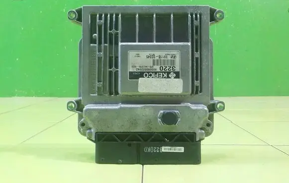 Hyundai i20 (PB PBT) Engine control unit/module 3911003345