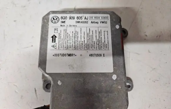 Volkswagen Caddy Airbag control unit/module 6Q0909605AJ 5WK43352 46070509E