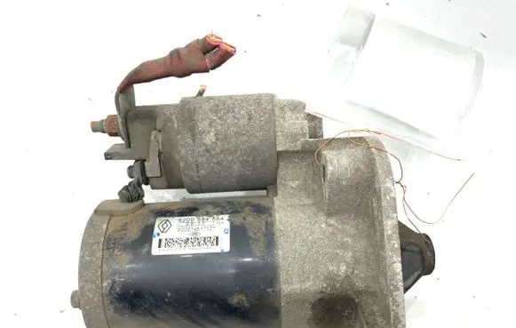 Dacia Sandero Starter motor 8200584664