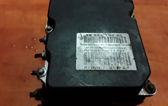 Peugeot 607 ABS Pump 0265950326 9660470280