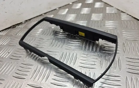 Mini One - Cooper F56 F55 Radio/GPS head unit trim 2418242