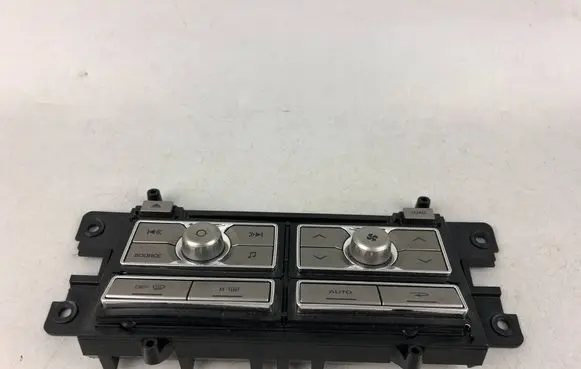 Jaguar XF X250 Climate control unit 8X2318C858BG