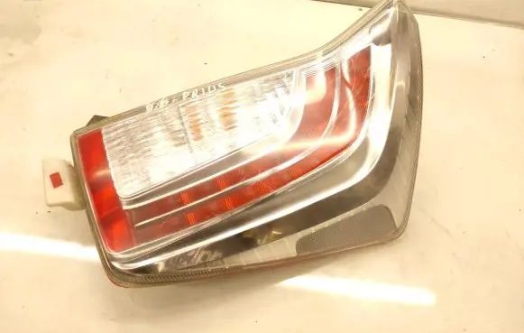 Toyota Prius (XW30) Rear/tail lights A046040