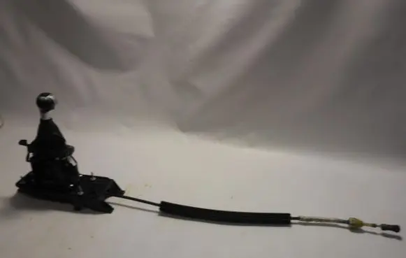 Audi Q3 8U Gear shift cable linkage 