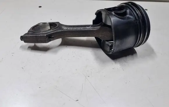 BMW 5 E60 E61 Piston with connecting rod