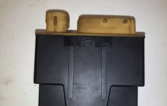 Peugeot 3008 I Glow plug pre-heat relay 018010953 9682570880