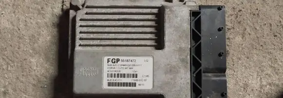 Opel Corsa C Engine control unit/module 55187472 4CG51SD2E