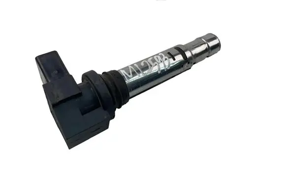 Seat Ibiza IV (6J,6P) High voltage ignition coil 036905715F
