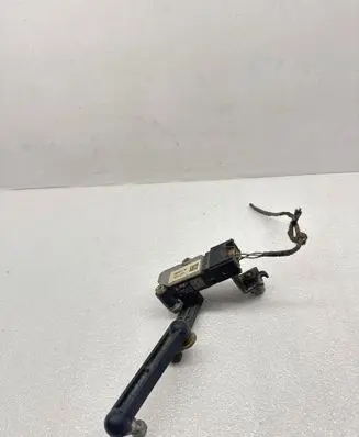 Headlight/headlamp level sensor