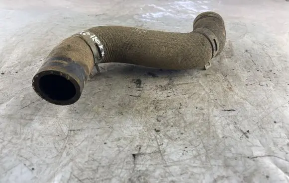 Intercooler hose/pipe