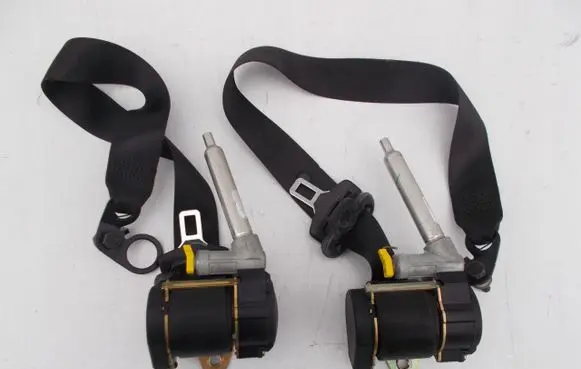 Mercedes-Benz A W168 Front seatbelt pasyAklasa168