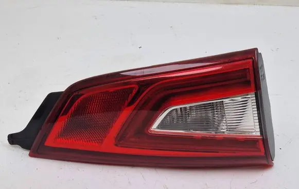 Nissan Qashqai Tailgate rear/tail lights 265554EA5C 265554EA5B