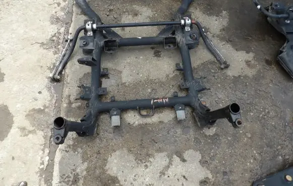 Peugeot iOn Front subframe
