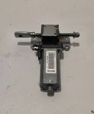 Porsche Macan (95B) Seat adjustment motor D359302 9630343077A0138