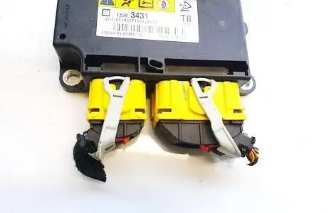 Opel Insignia A Airbag control unit/module 13583431 as3431t120771079