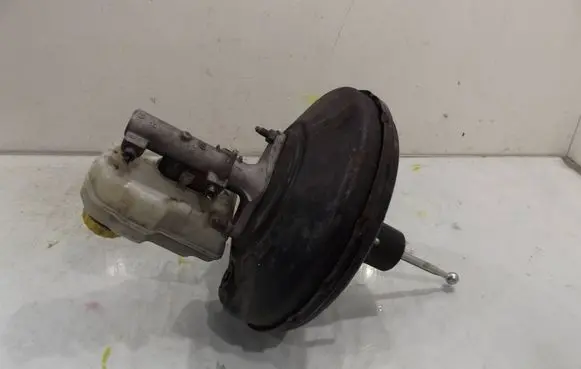 Skoda Fabia Mk2 (5J) Brake booster 6r1614105h