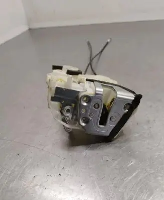 Suzuki SX4 Rear door lock