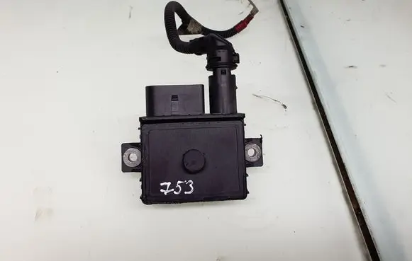 BMW 1 E81 E87 Glow plug pre-heat relay 7801200 12217801200