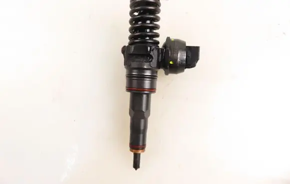 Audi A4 S4 B6 8E 8H Fuel injector 0414720209 038130073AN
