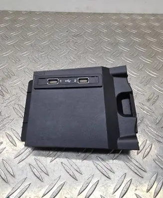USB socket connector