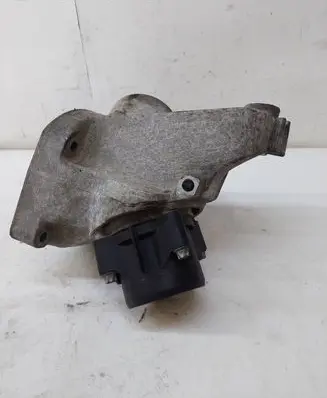 Mercedes-Benz E W211 Engine mounting bracket A6462230504 GD01414